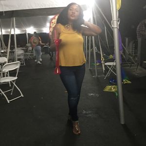 Meet your Posher, Simone